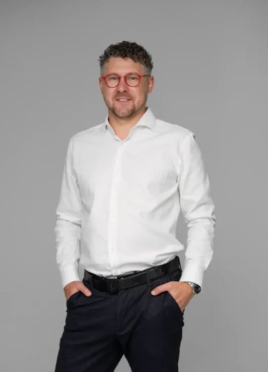 adrian-jak w finanse